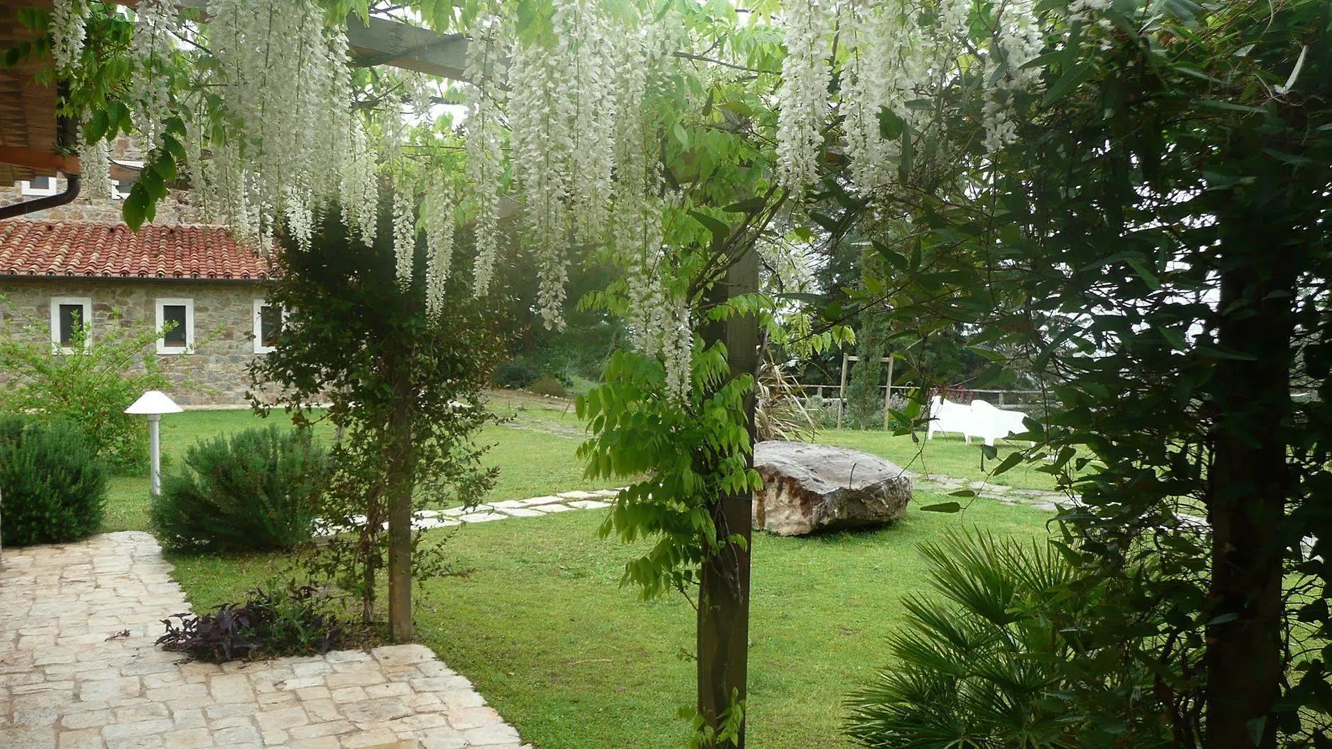Montarlese Eco-Lodges Montemerano 3*,